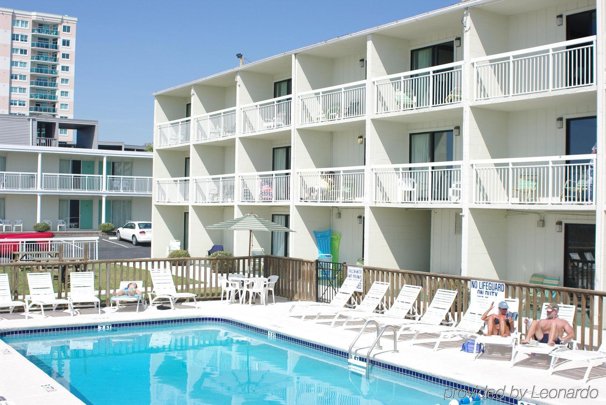 Castaway Beach Inn & Swim Up Bar Норт-Міртл-Біч Екстер'єр фото