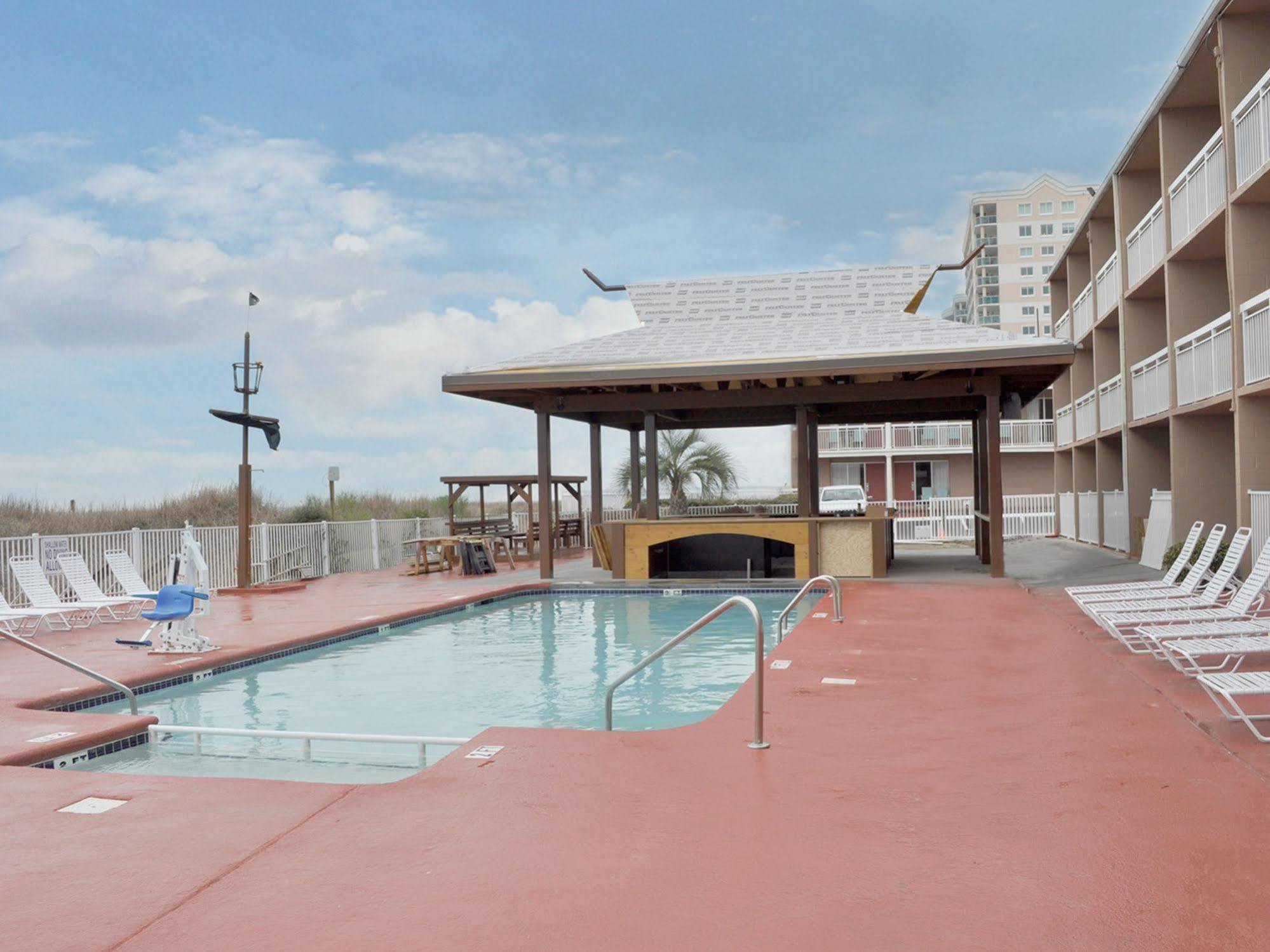 Castaway Beach Inn & Swim Up Bar Норт-Міртл-Біч Екстер'єр фото